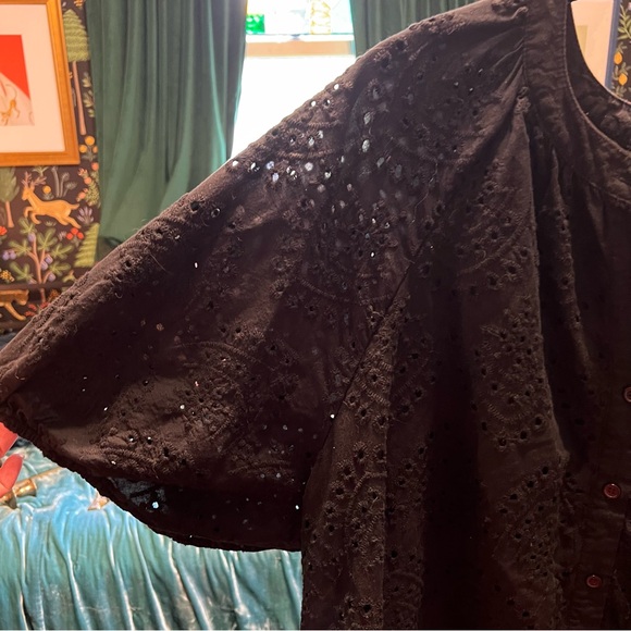 Terra & Sky Dresses & Skirts - Black eyelet babydoll dress